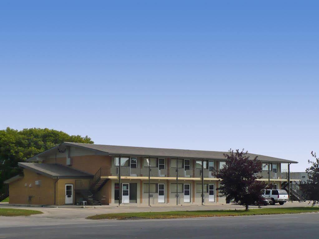 Westgate Inn Portage la Prairie Exterior foto